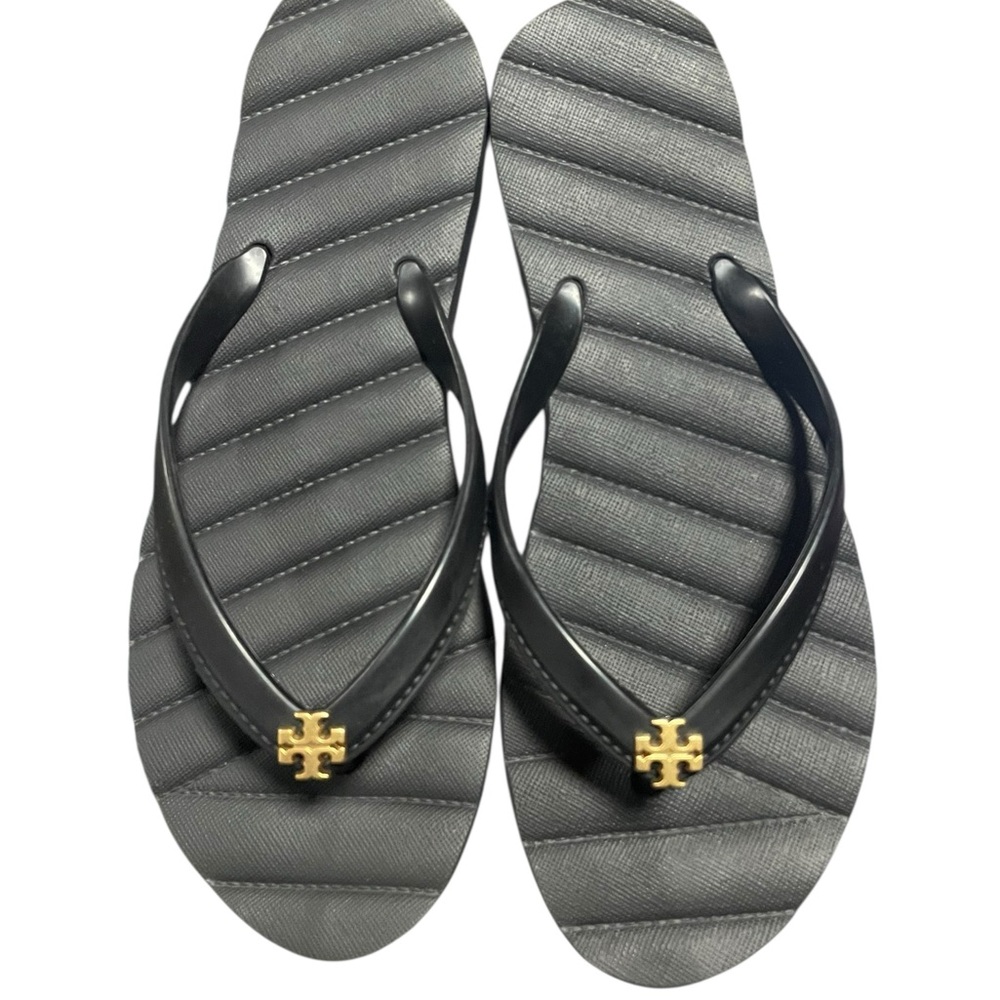 Tory Burch women’s size 6 Kira flip flop TPU Perfect Black